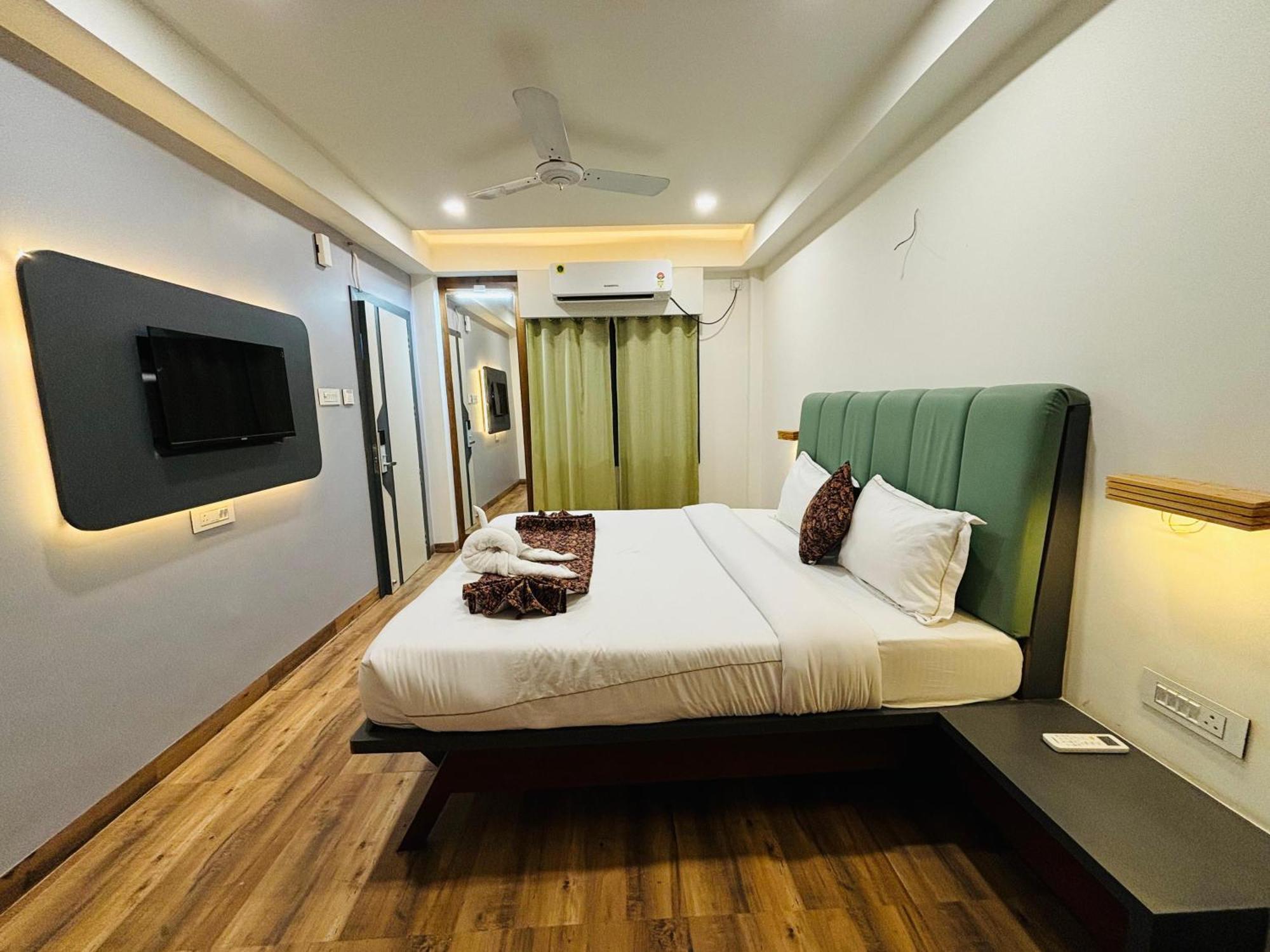The Lavish Stay Varanasi Eksteriør billede
