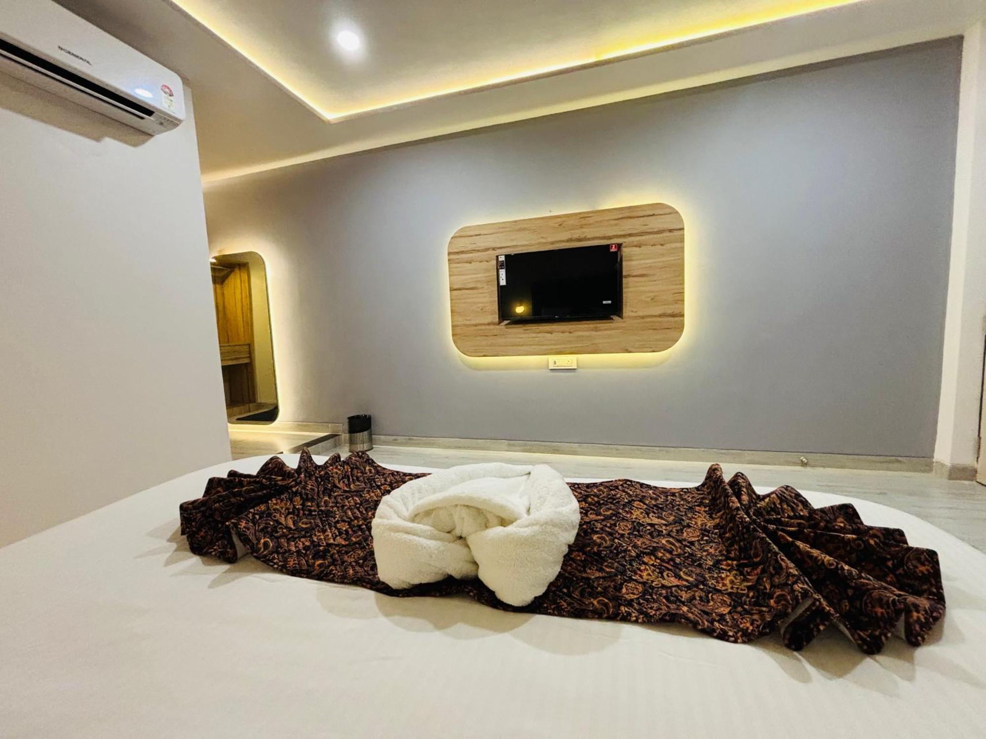 The Lavish Stay Varanasi Eksteriør billede