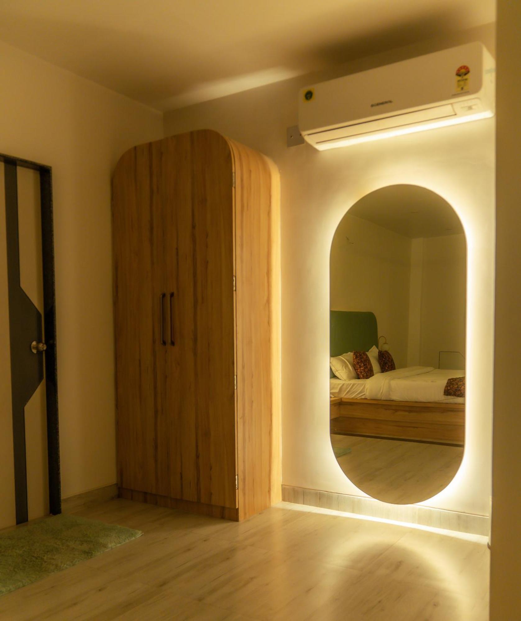 The Lavish Stay Varanasi Eksteriør billede
